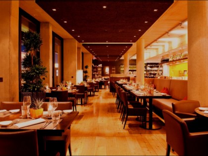 Photo: Q1 Metropolitan Kitchen &amp; Bar